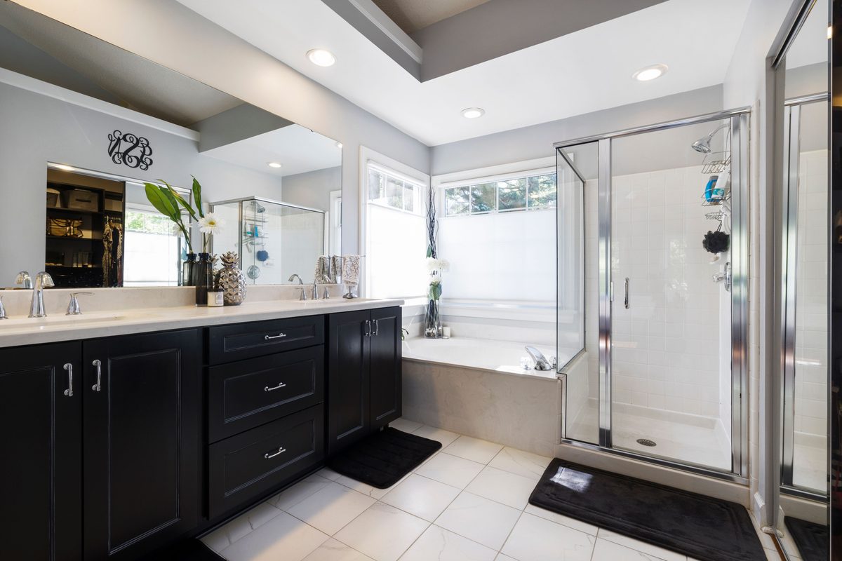 Master Bathroom Vs. Hall Bathroom: Where to Invest First